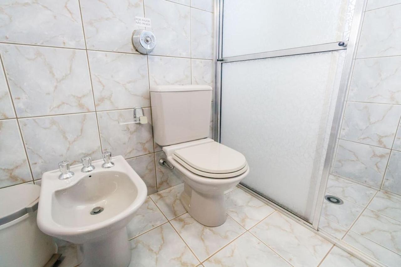 Casa de férias Mansao Com 8 Suites, Ate 24 Pessoas *